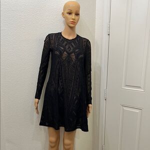 BCBGMaxAzria Maternity Black Cream A-line Cocktail Dress Long Sleeved Sheer Lace